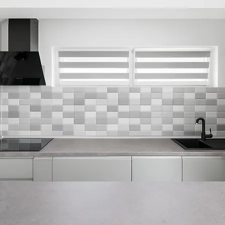 August Getaway Spacious 2-bedroom Sleeps 5 Free Parking Cluj-Napoca