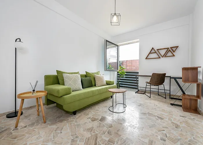 August Getaway Spacious 2-bedroom Sleeps 5 Free Parking Apartamento Cluj-Napoca