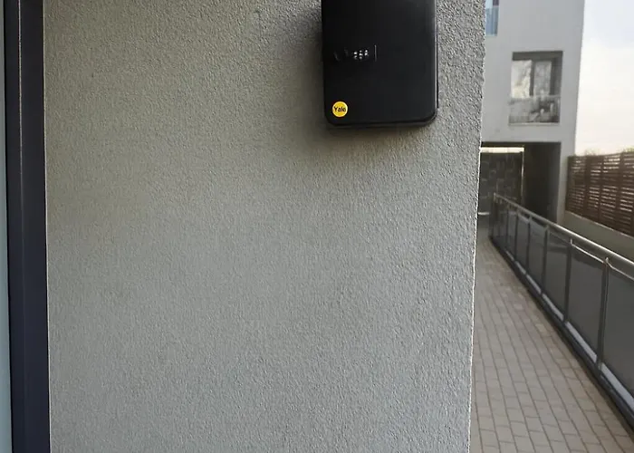 August Getaway Spacious 2-bedroom Sleeps 5 Free Parking Apartamento